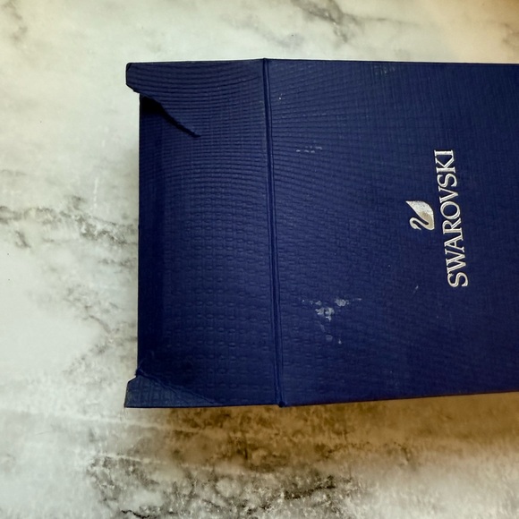 Swarovski Una Angelic Emerald Crystal Necklace NIB - Picture 7 of 7